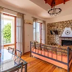Hillside View, House 1