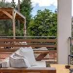 Hillside View, House 1 *