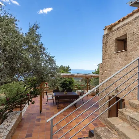 Hillside View, House 1