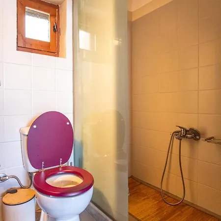 Hillside View, House 1 Στούπα