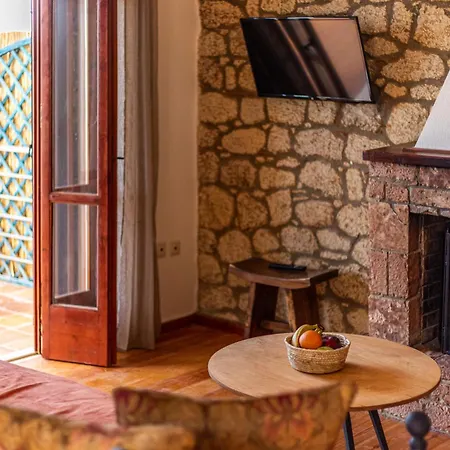 Hillside View, House 1