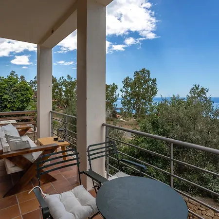 Villa Hillside View, House 1