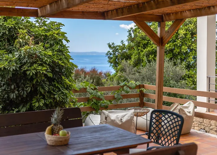 Hillside View, House 1 Ступа