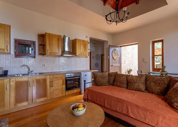 Hillside View, House 1 *