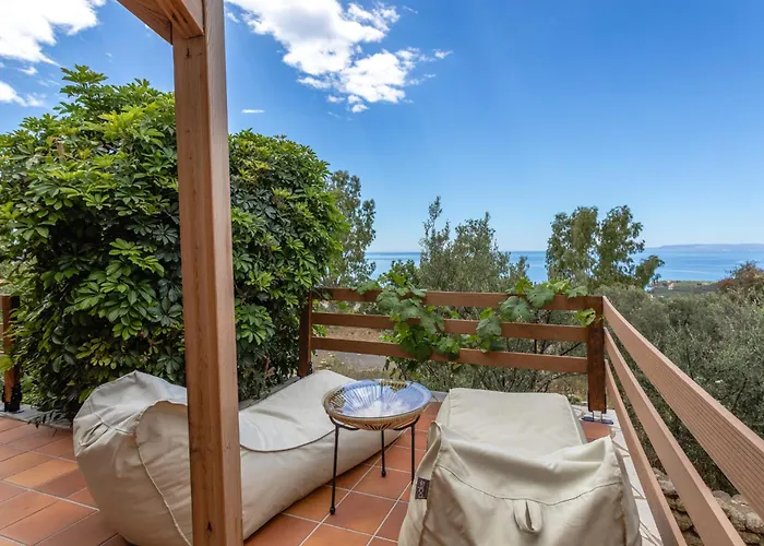 Hillside View, House 1 Ступа