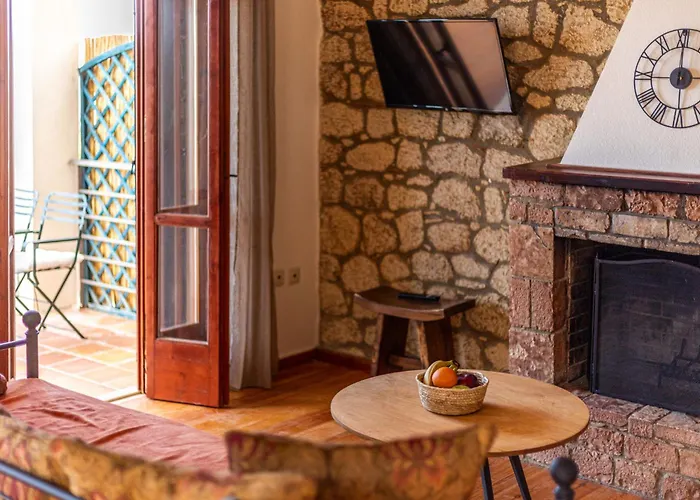 Hillside View, House 1