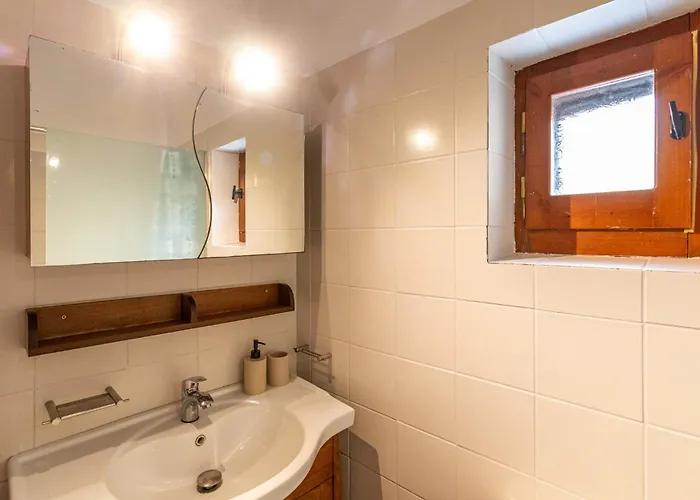 Hillside View, House 1 * Ступа