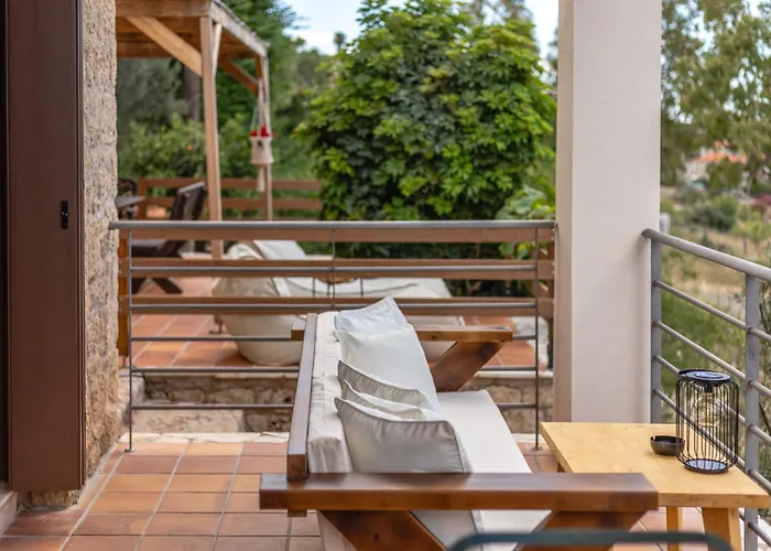 Hillside View, House 1