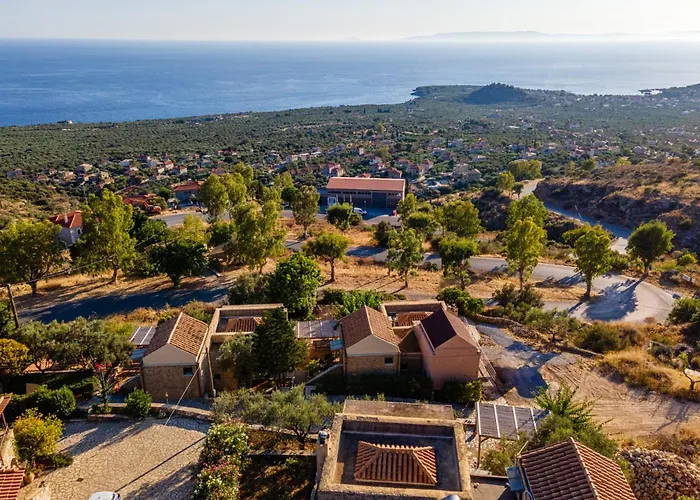 Вилла Hillside View, House 1 *